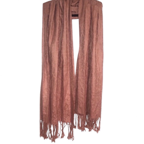 NWOT Leopard Print Fringe Scarf - Picture 1 of 4